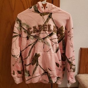 Cabela's Sweatshirt